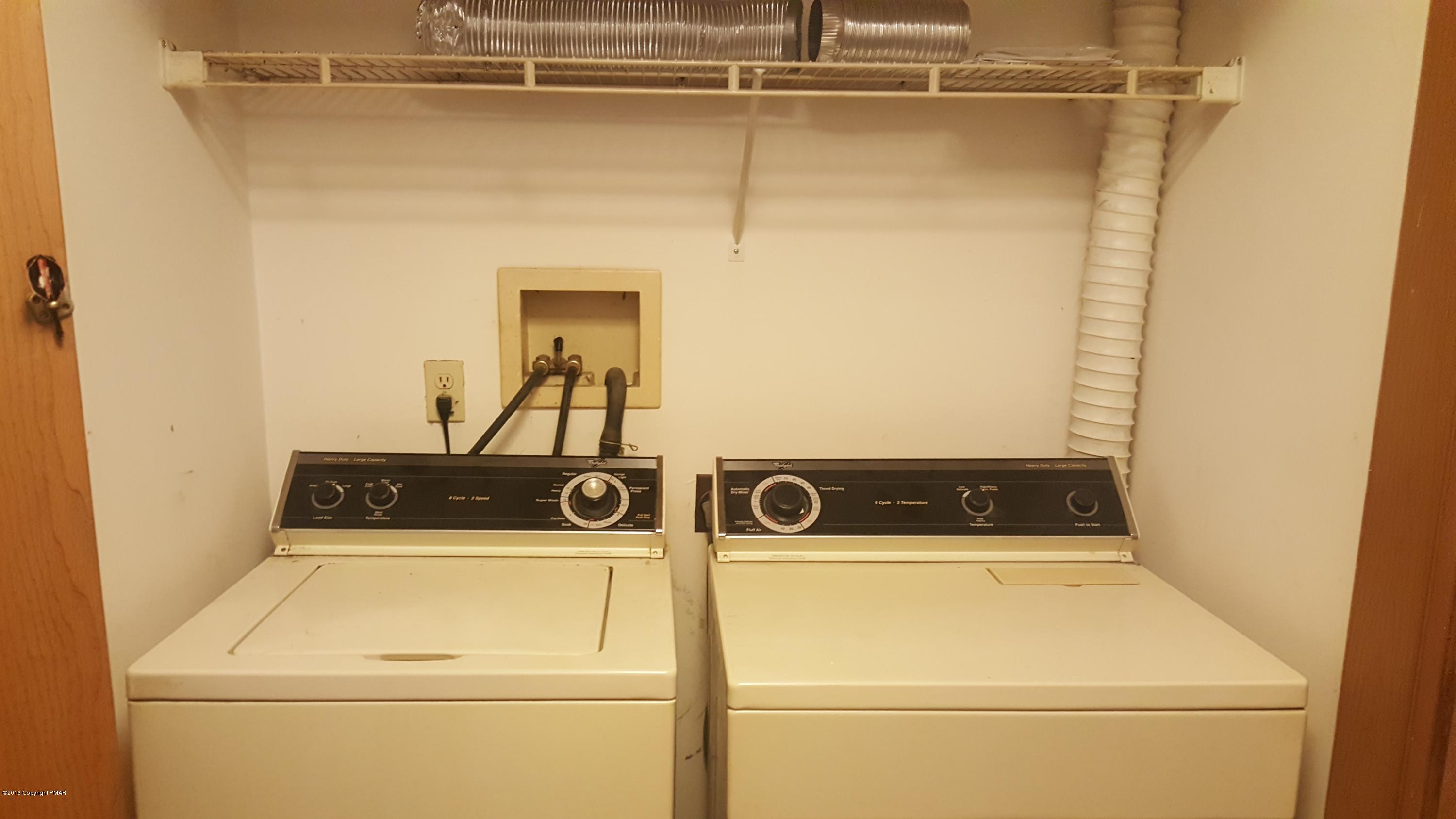 114 Weasel Road Dingmans Ferry, PA 18328 - Photo 28 of 51 a utility room with dryer and washer