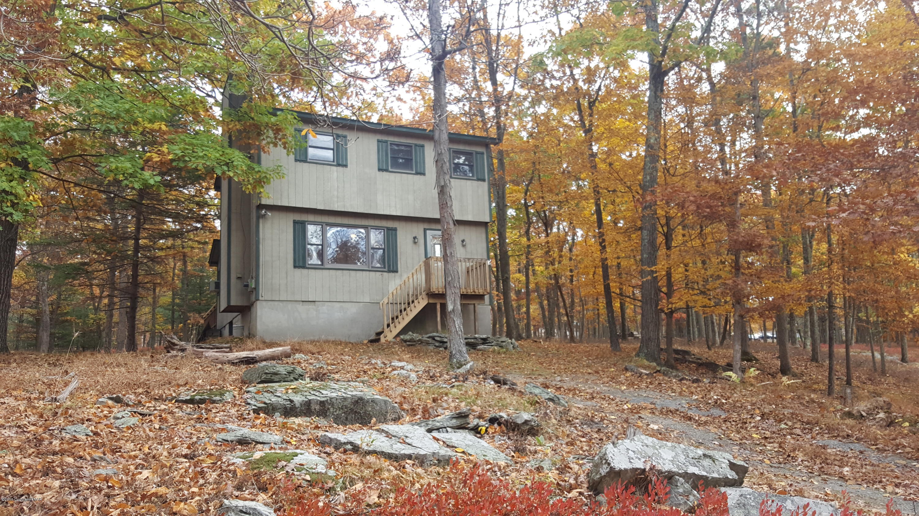 114 Weasel Road Dingmans Ferry, PA 18328 - Photo 45 of 51 a backyard of a house