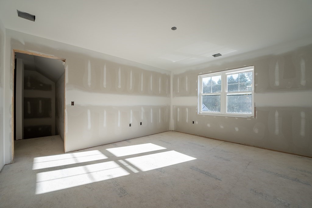 3 Conrad Circle, Unit 3 Holden, MA 01520 - Photo 18 of 40