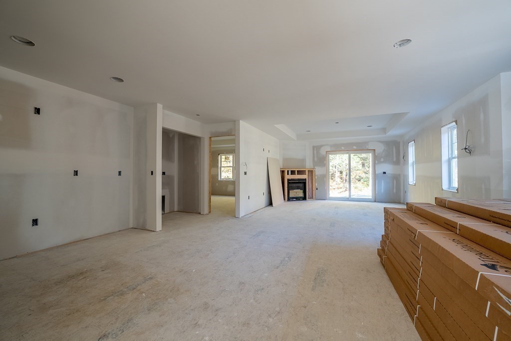 3 Conrad Circle, Unit 3 Holden, MA 01520 - Photo 9 of 40
