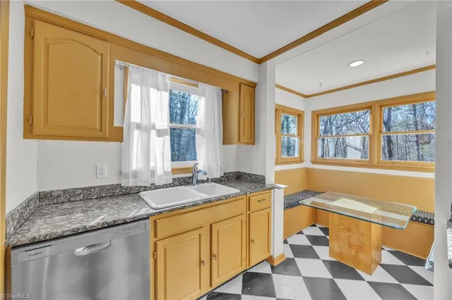 $419,999 | 530 Laurel Mountain Road, North Wilkesboro, NC 28659