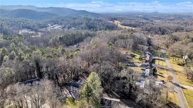 $419,999 | 530 Laurel Mountain Road, North Wilkesboro, NC 28659