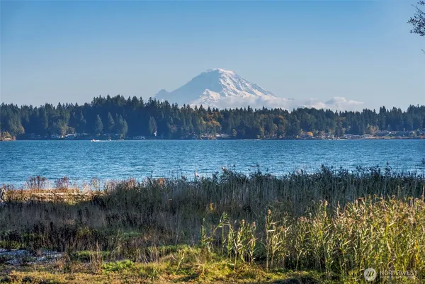 $1,750,000 | 5208 Illahee Road Northeast, Bremerton, WA 98311