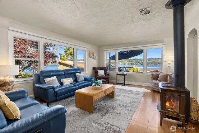 $1,750,000 | 5208 Illahee Road Northeast, Bremerton, WA 98311