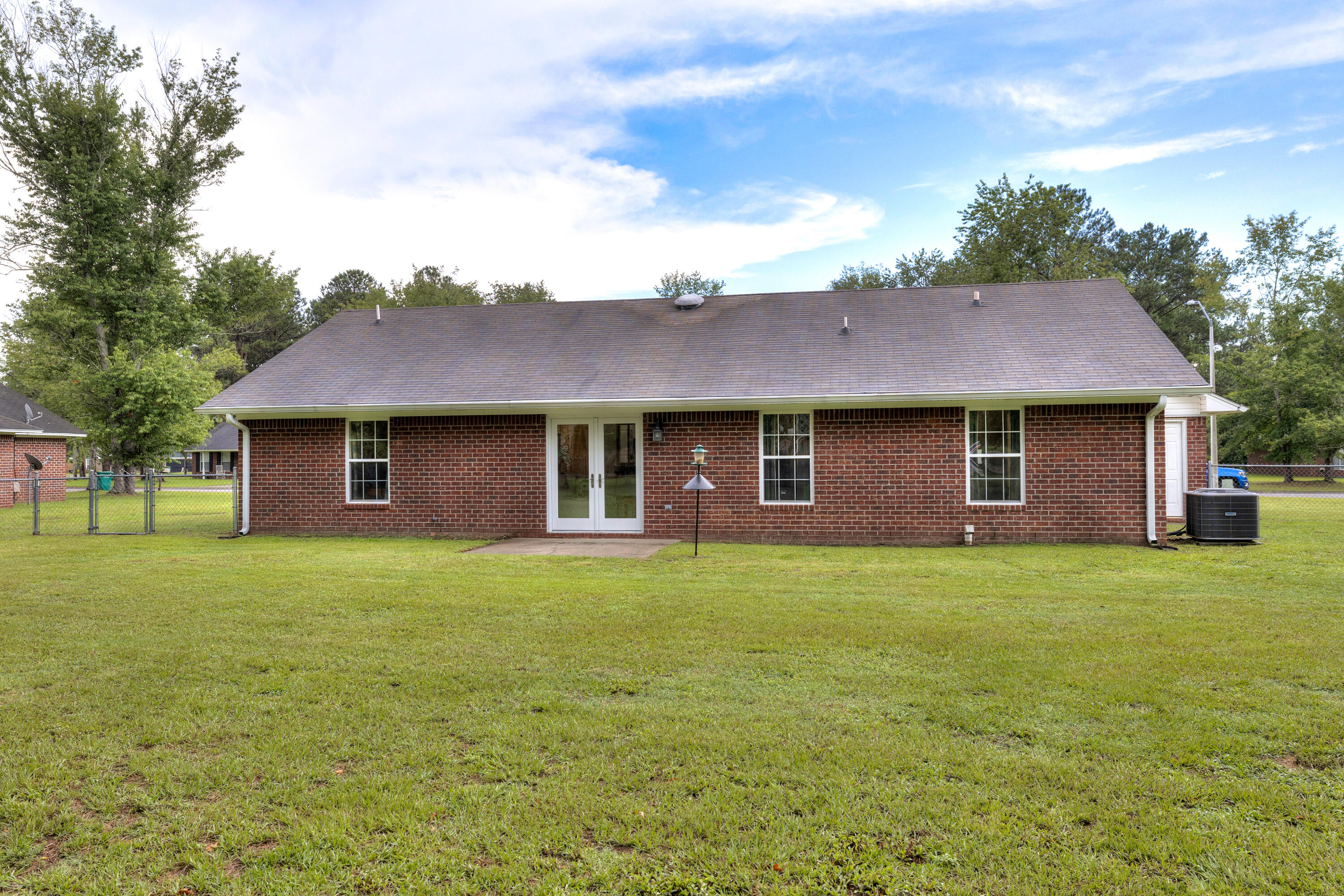 2845 Dbar Circle Sumter, SC 29154 - Photo 3 of 27 05