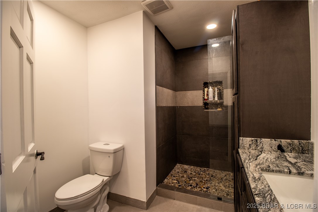 31382 Red Arrow Road Rocky Mount, MO 65072 - Photo 16 of 36