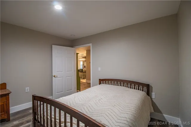 $499,900 | 31382 Red Arrow Road, Rocky Mount, MO 65072