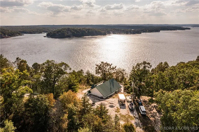 $499,900 | 31382 Red Arrow Road, Rocky Mount, MO 65072