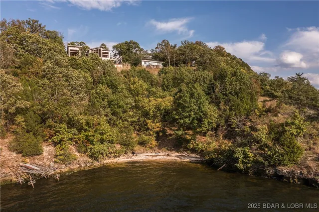 $499,900 | 31382 Red Arrow Road, Rocky Mount, MO 65072