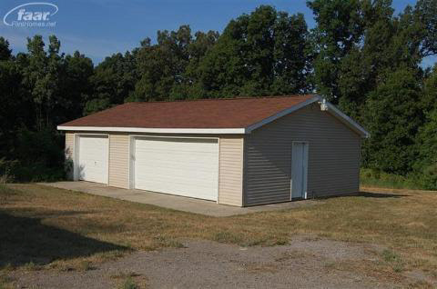 5370 Rood Road Holly, MI 48442 - Photo 5 of 22 20132287-4.JPG