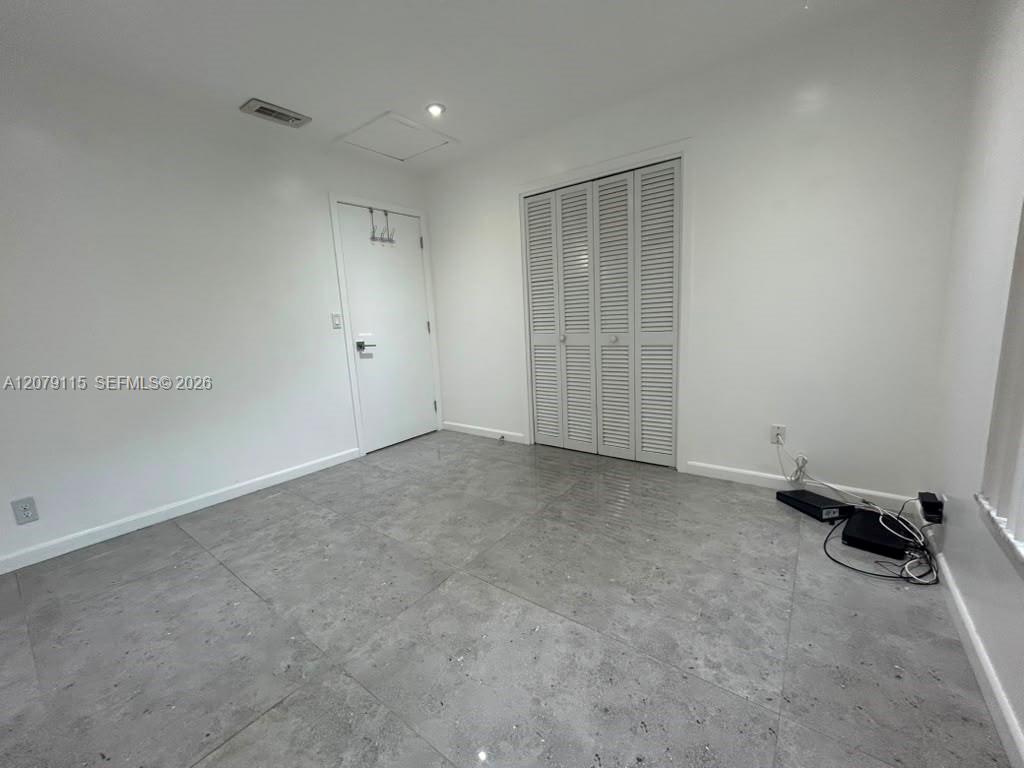 112 Fox Road, Unit 250 Hollywood, FL 33024 - Photo 16 of 27 Gallery Image 16