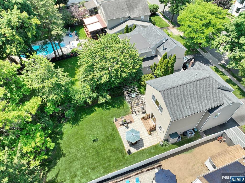 396 Burlington Road Paramus, NJ 07652 - Photo 44 of 46