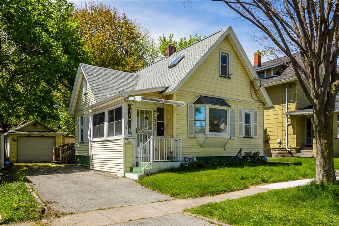 253 Santee Street Rochester, NY 14613 - Photo 1 of 1