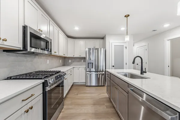 $384,000 | 910 Indiana Avenue, Unit 12, South Haven, MI 49090
