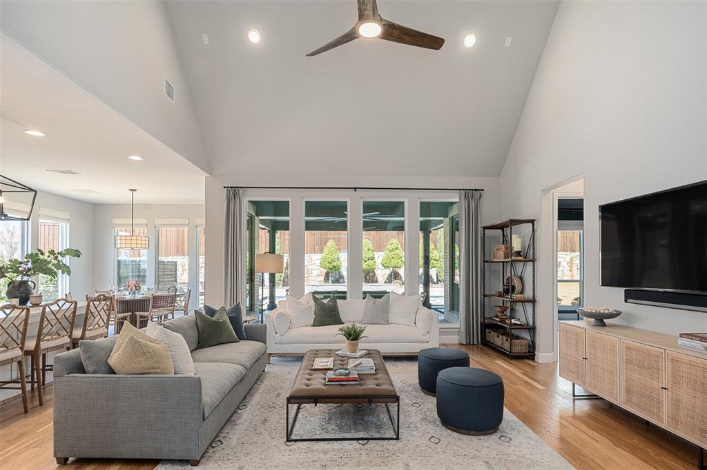 15308 Sassafras Road Frisco, TX 75035 - Photo 11 of 32 Flooded with natural light.