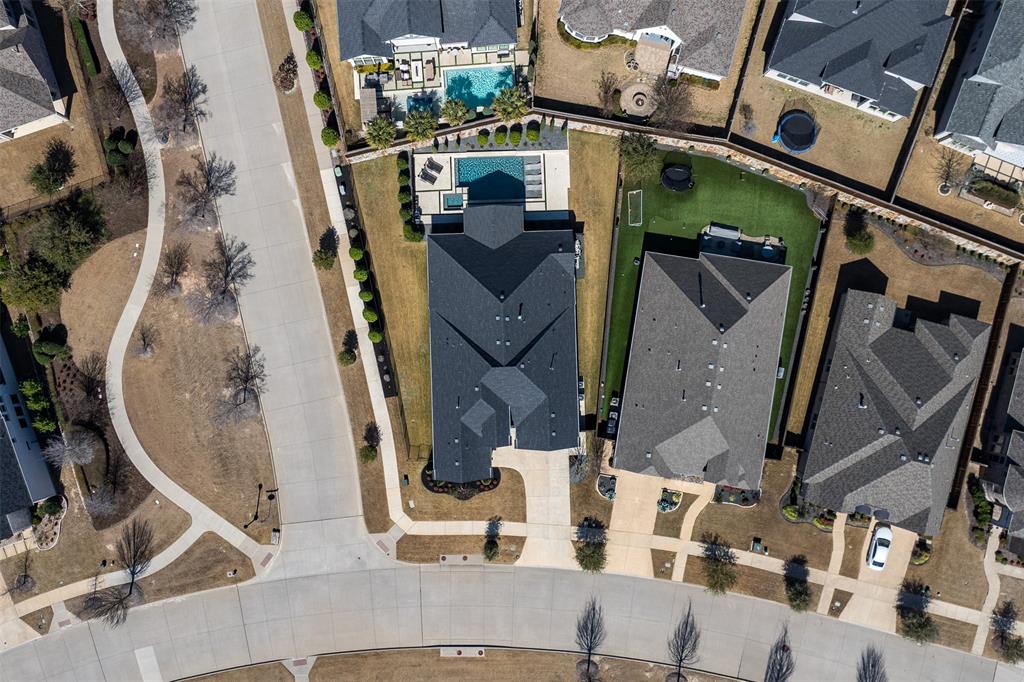 15308 Sassafras Road Frisco, TX 75035 - Photo 30 of 32 The neighbors have great yards too.