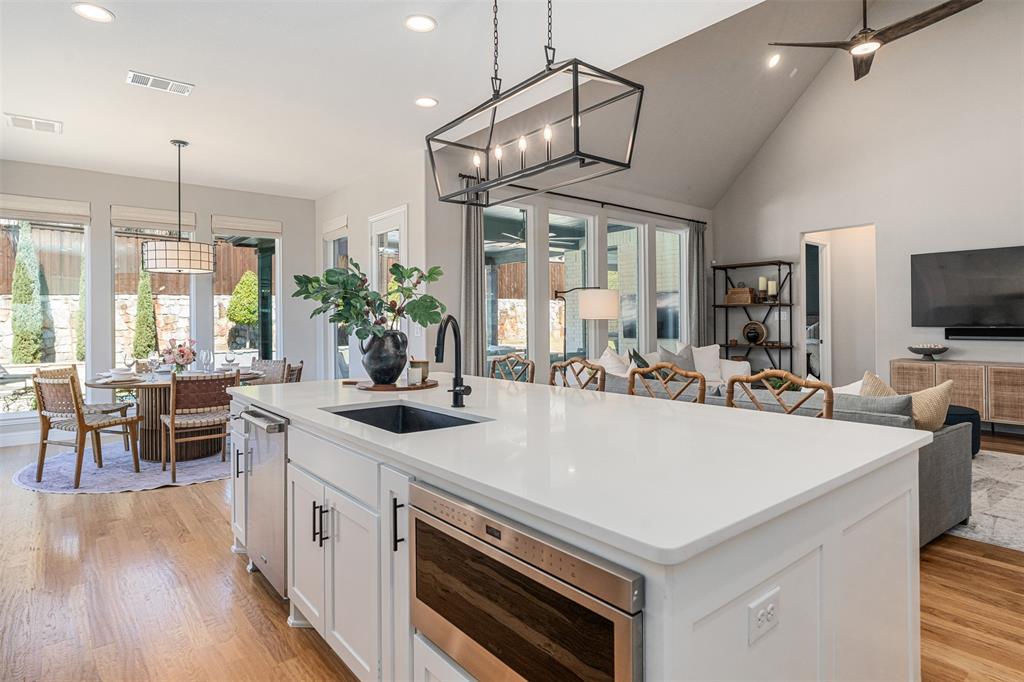 15308 Sassafras Road Frisco, TX 75035 - Photo 3 of 32 High-end appliances