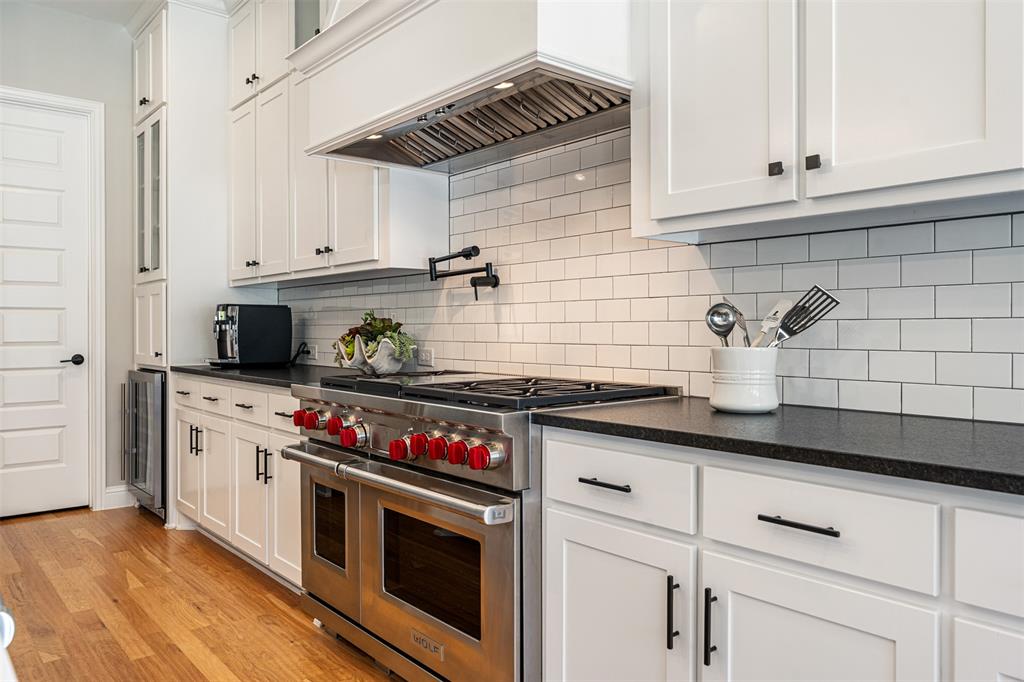 15308 Sassafras Road Frisco, TX 75035 - Photo 6 of 32 Wolf 6 burner range. Let's eat!