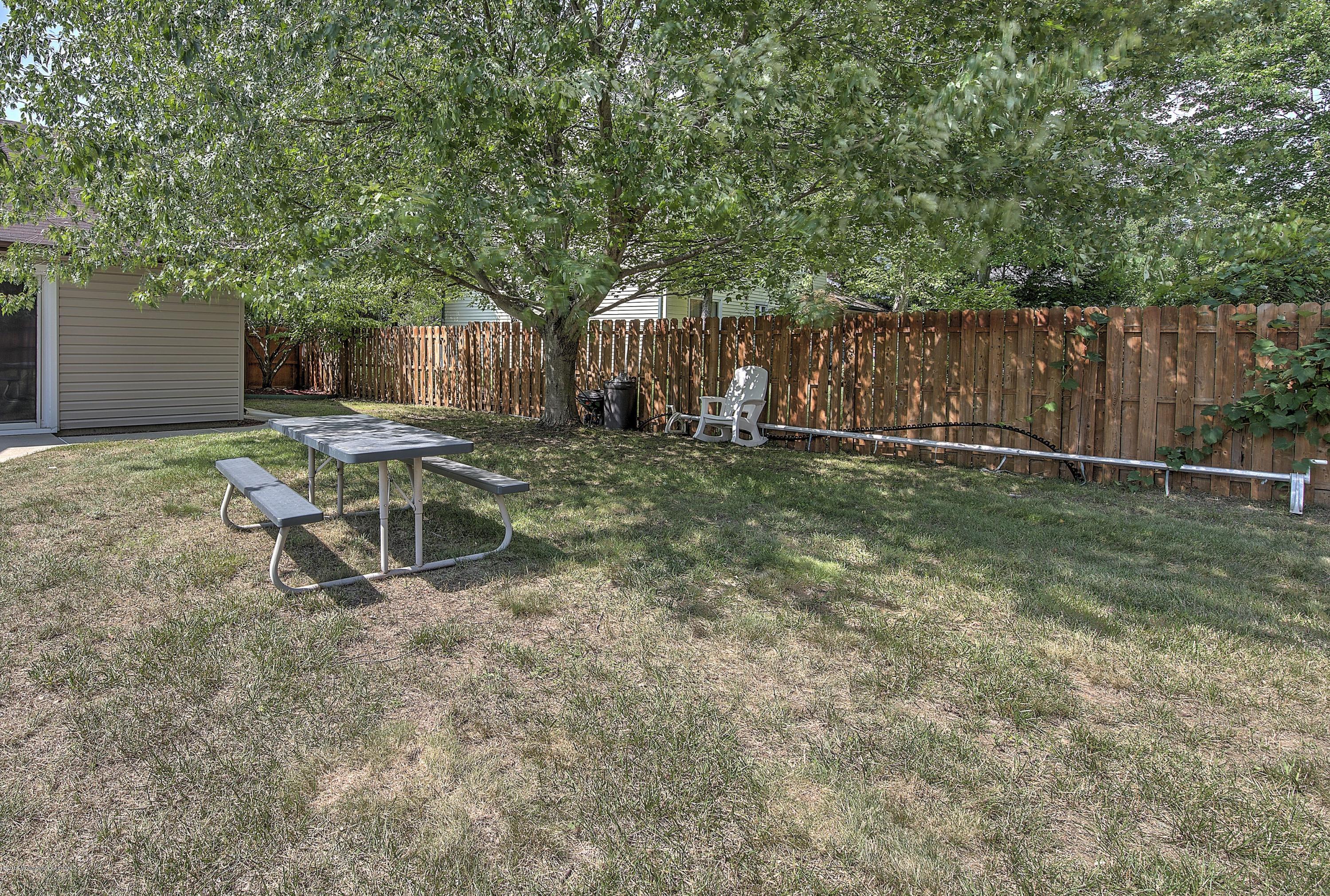 10 Higgins Road Old Bridge, NJ 08857 - Photo 16 of 18 024_POOL