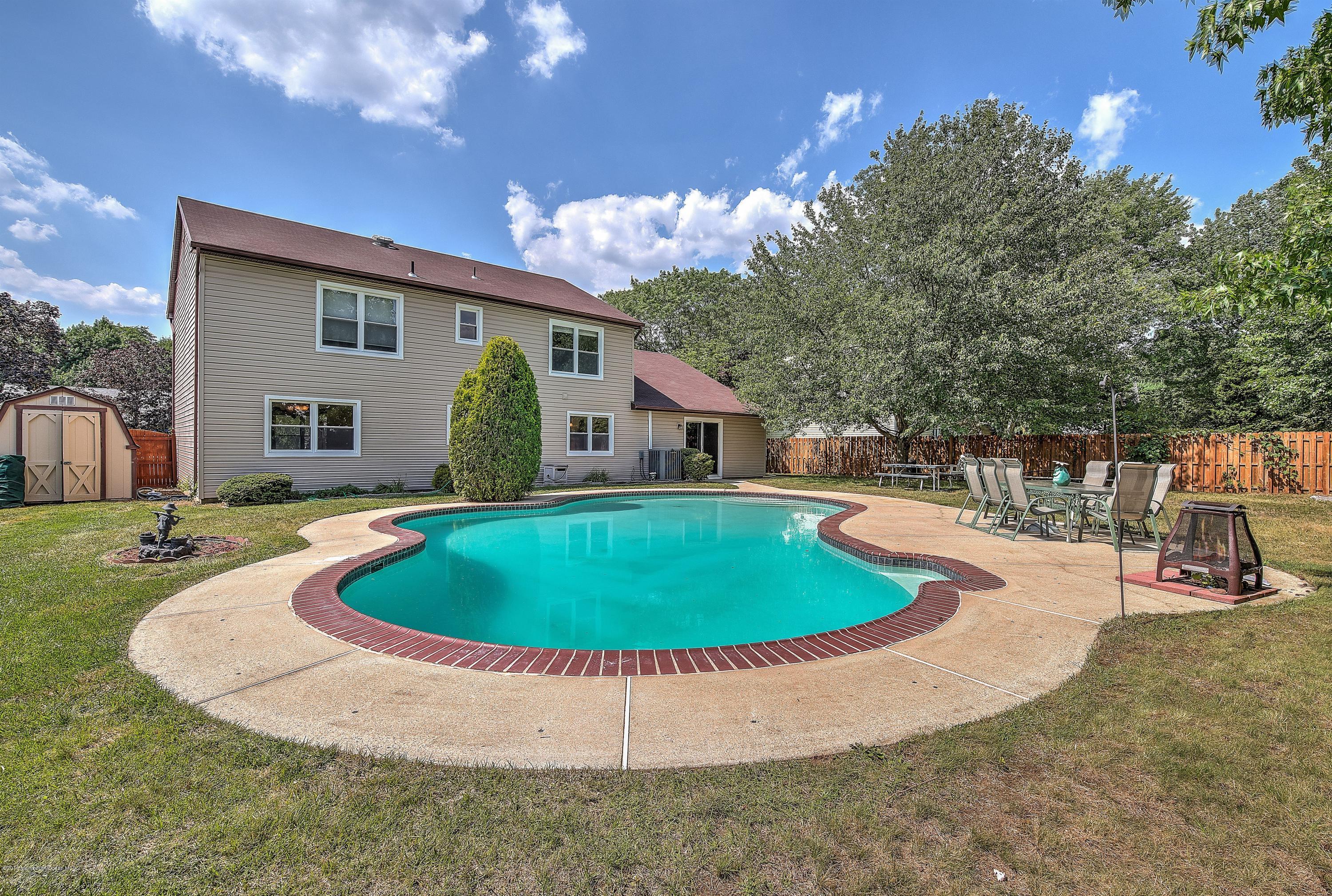 10 Higgins Road Old Bridge, NJ 08857 - Photo 17 of 18 027_POOL