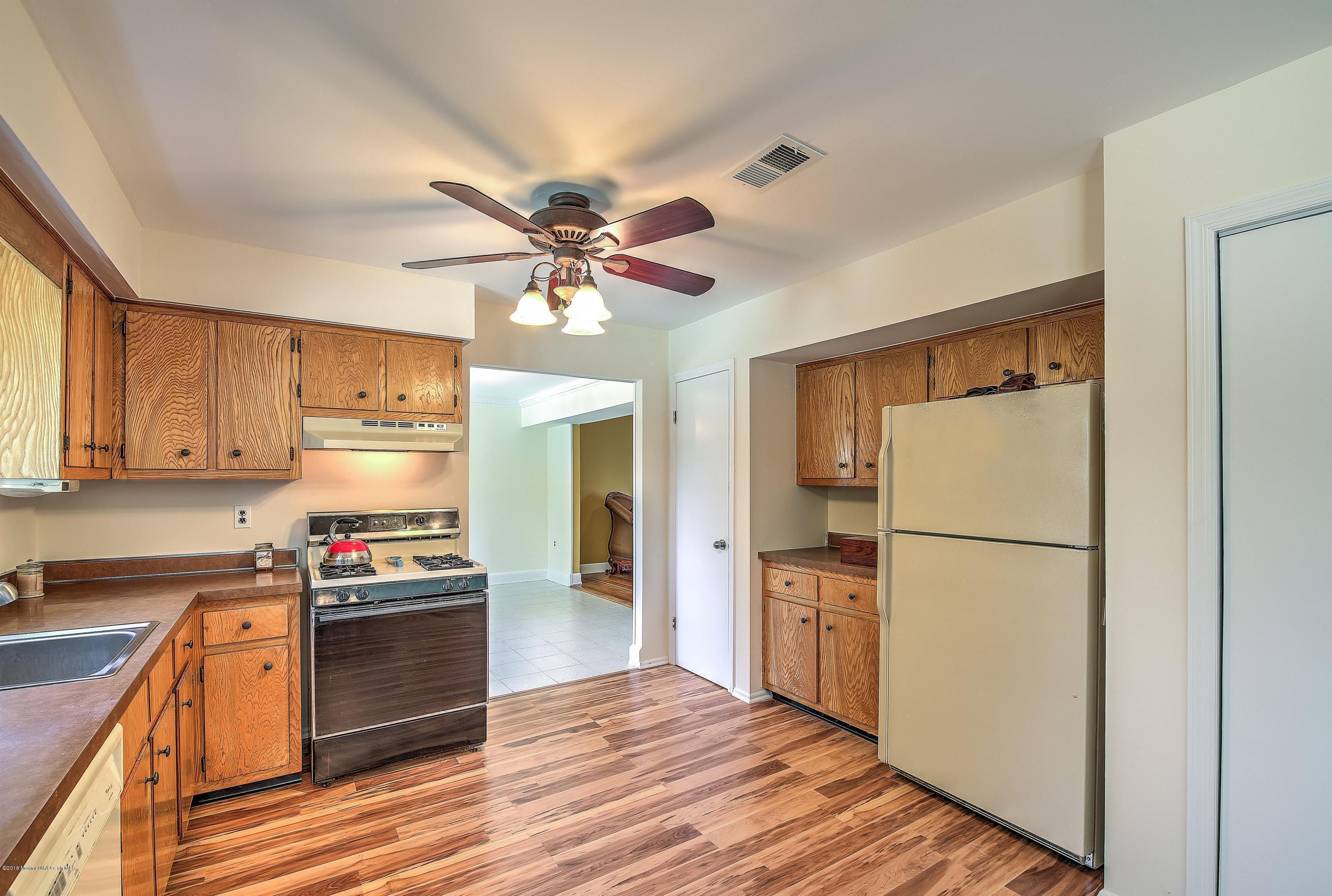 10 Higgins Road Old Bridge, NJ 08857 - Photo 9 of 18 015_KITCHEN