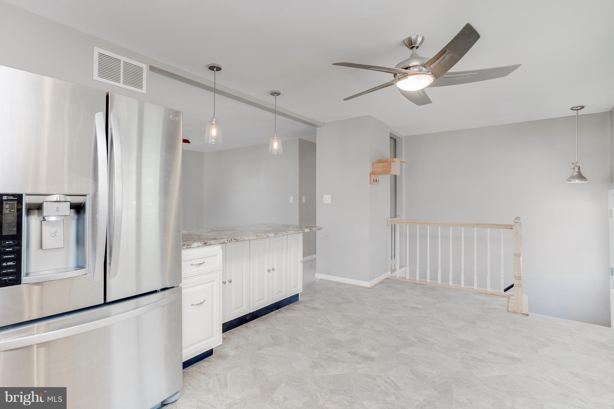 937 Oakleigh Beach Road Baltimore, MD 21222 - Photo 11 of 30 Kitchen