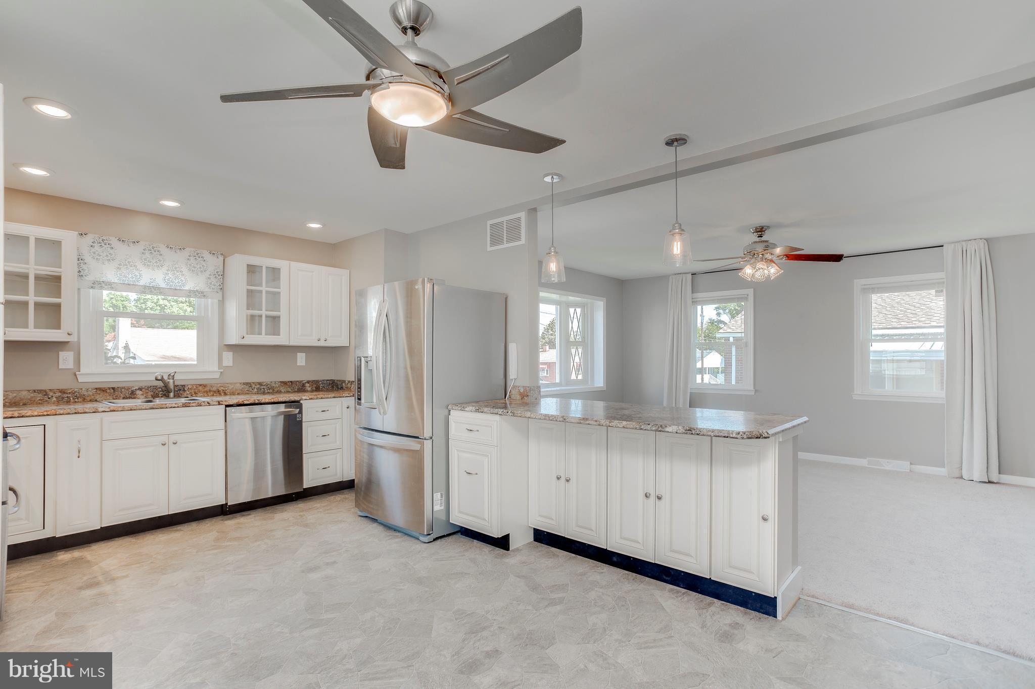 937 Oakleigh Beach Road Baltimore, MD 21222 - Photo 13 of 30 Kitchen