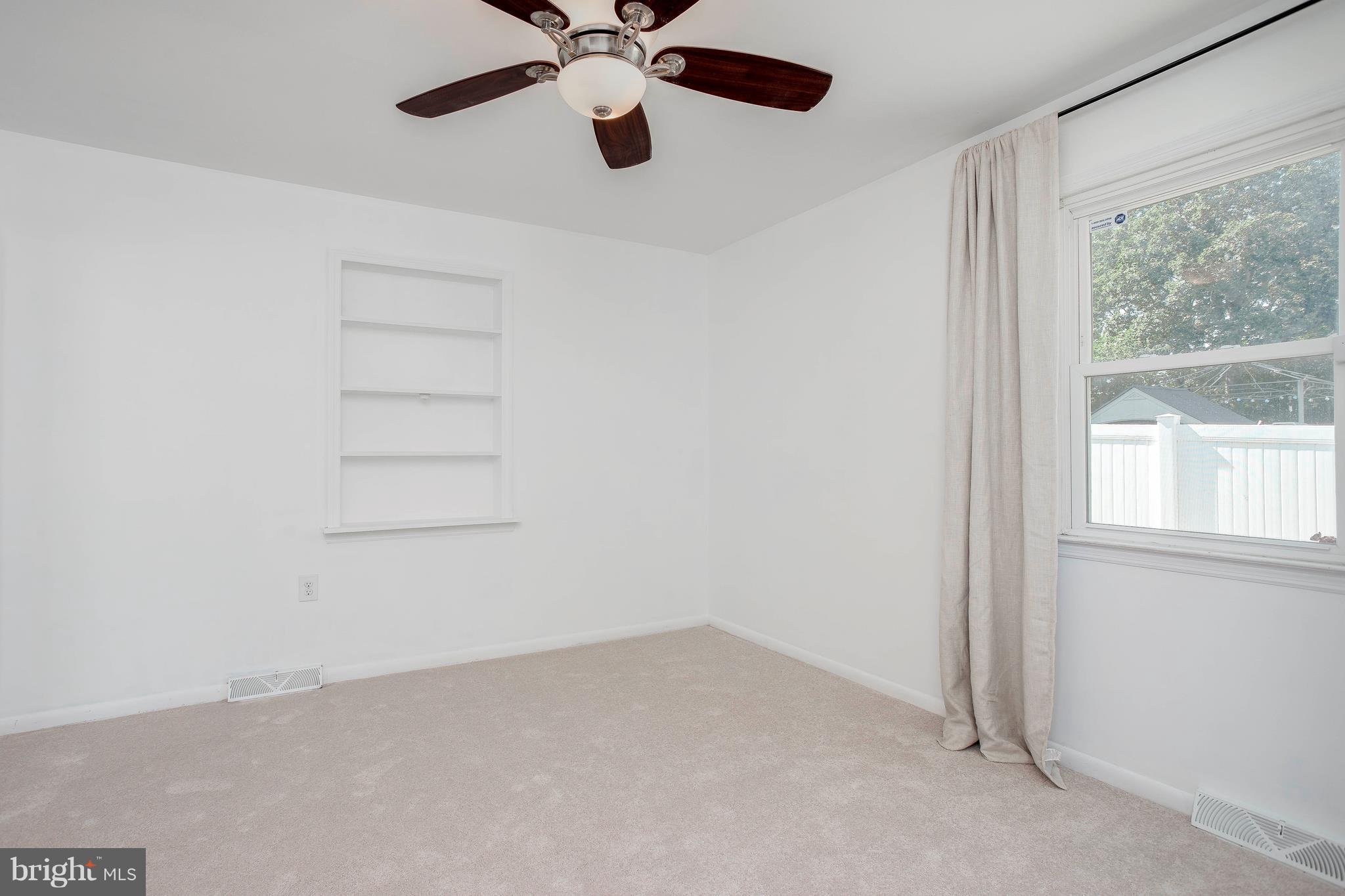 937 Oakleigh Beach Road Baltimore, MD 21222 - Photo 23 of 30 Bedroom