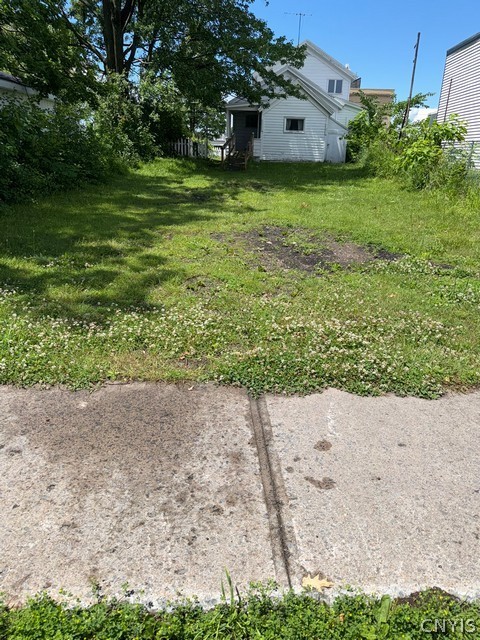 418 Roberts Street Rome, NY 13440 - Photo 5 of 33