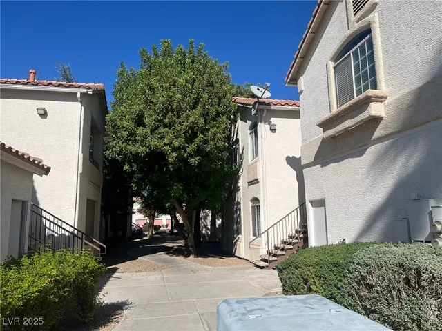 $1,395 | 1300 South Arlington Street, Unit 208, Las Vegas, NV 89104