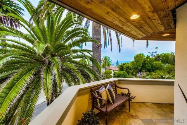 $3,885,000 | 7651 Country Club Drive, La Jolla, CA 92037