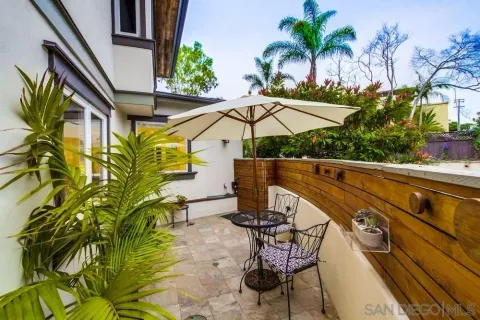 $3,885,000 | 7651 Country Club Drive, La Jolla, CA 92037