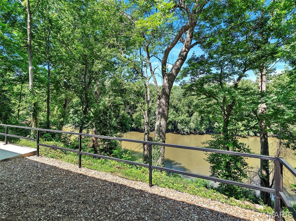 1811 Opeechee Beach Road Pacific, MO 63069 - Photo 10 of 29