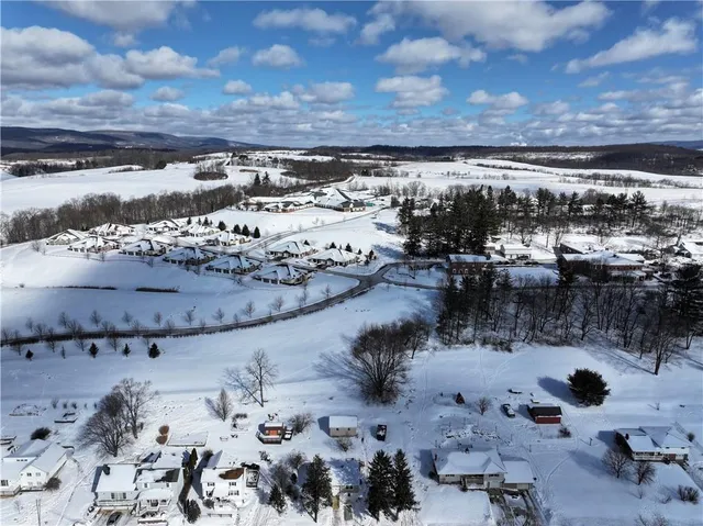 $289,900 | 9 3rd Street, Ligonier, PA 15658