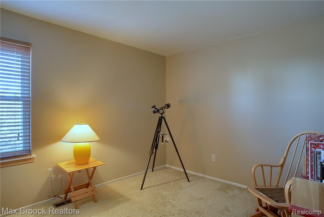 1984 Fairfield Drive Rochester, MI 48306 - Photo 15 of 34 2nd_Bedroom.jpg