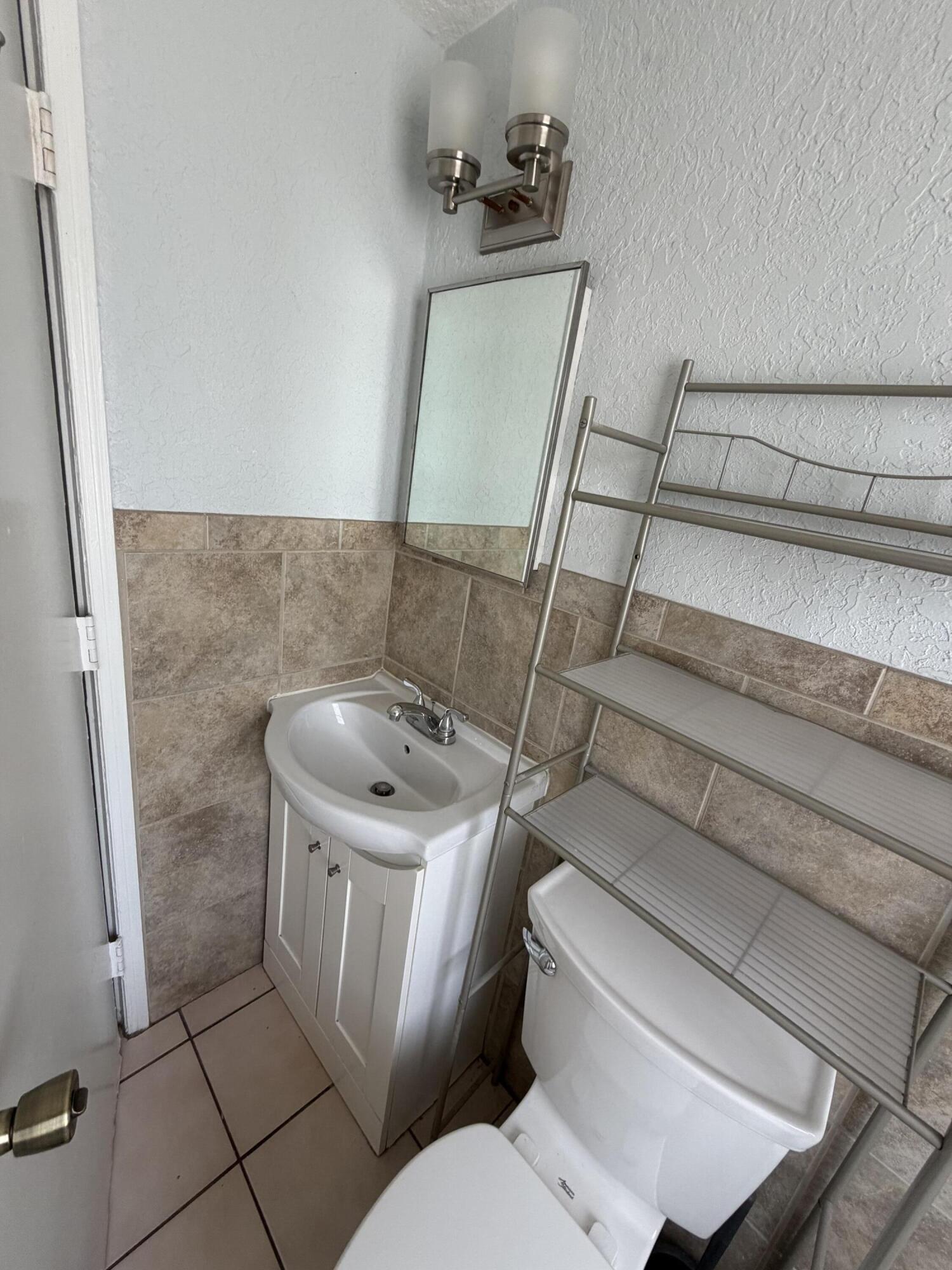 112 Prospect Road Lantana, FL 33462 - Photo 16 of 21 IMG_2128