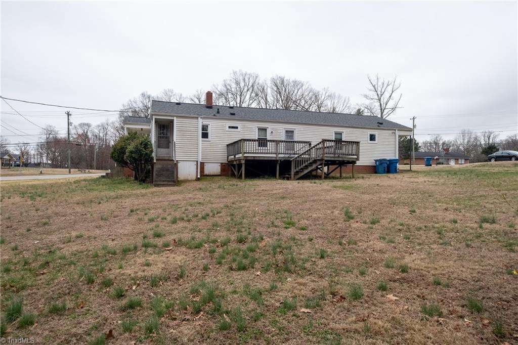 4319 Hicone Road Greensboro, NC 27405 - Photo 3 of 24