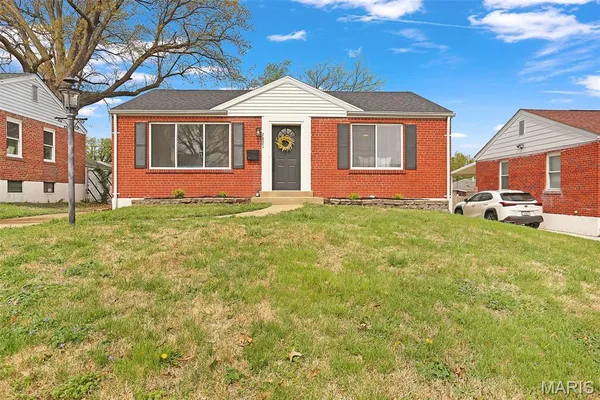 $239,000 | 7821 Parkwood Drive, St. Louis, MO 63123