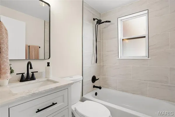 $239,000 | 7821 Parkwood Drive, St. Louis, MO 63123