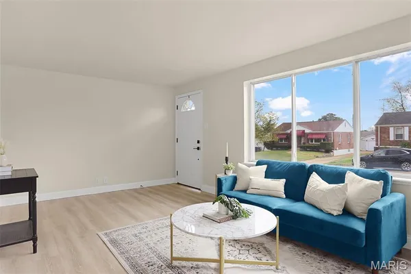 $239,000 | 7821 Parkwood Drive, St. Louis, MO 63123
