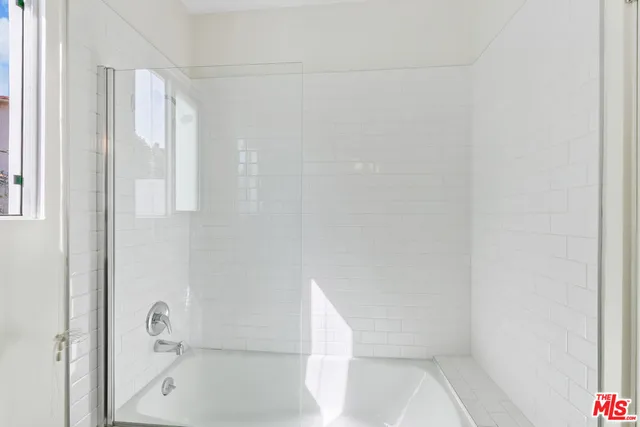 $17,000 | 15514 Casiano Court, Los Angeles, CA 90077