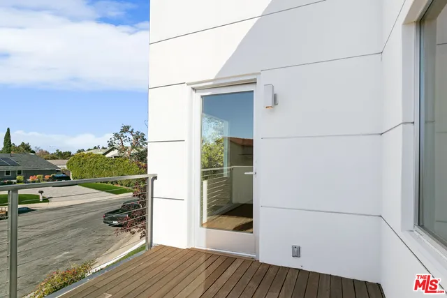 $17,000 | 15514 Casiano Court, Los Angeles, CA 90077