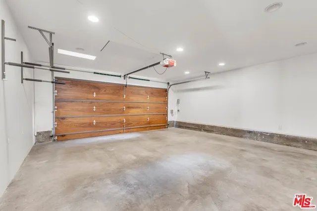 $17,000 | 15514 Casiano Court, Los Angeles, CA 90077