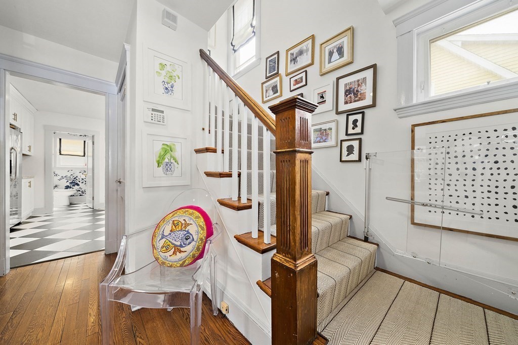 36 Virginia Road Quincy, MA 02169 - Photo 5 of 39 Gallery Image 5