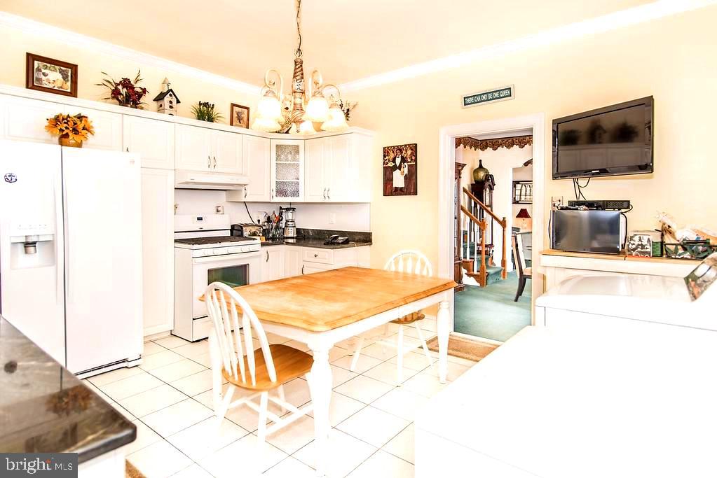 8021 Pine Road Philadelphia, PA 19111 - Photo 21 of 56 Gallery Image 21