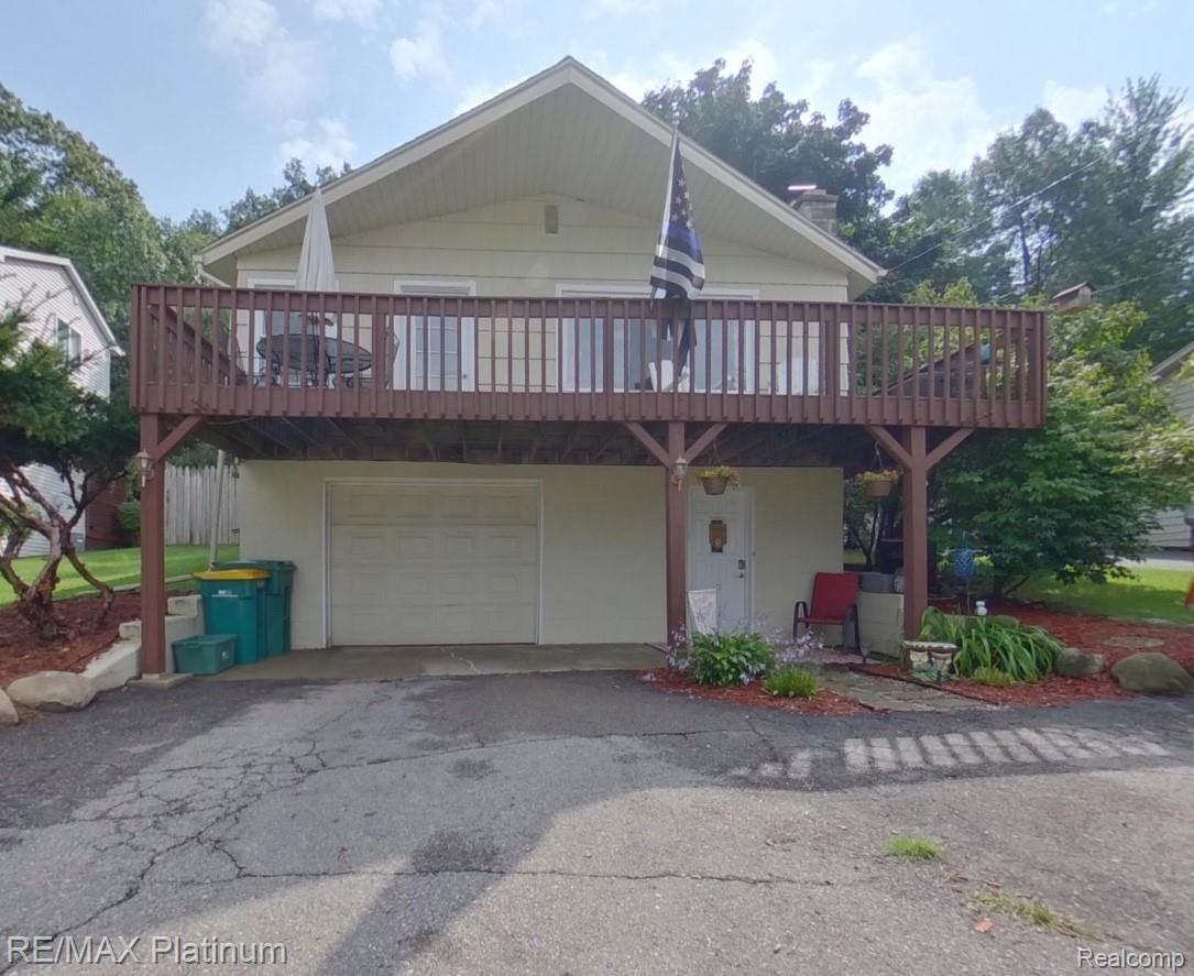 1333 Brighton Lake Road Brighton, MI 48116 - Photo 1 of 12 Welcome to 1333 Brighton Lake Road!!