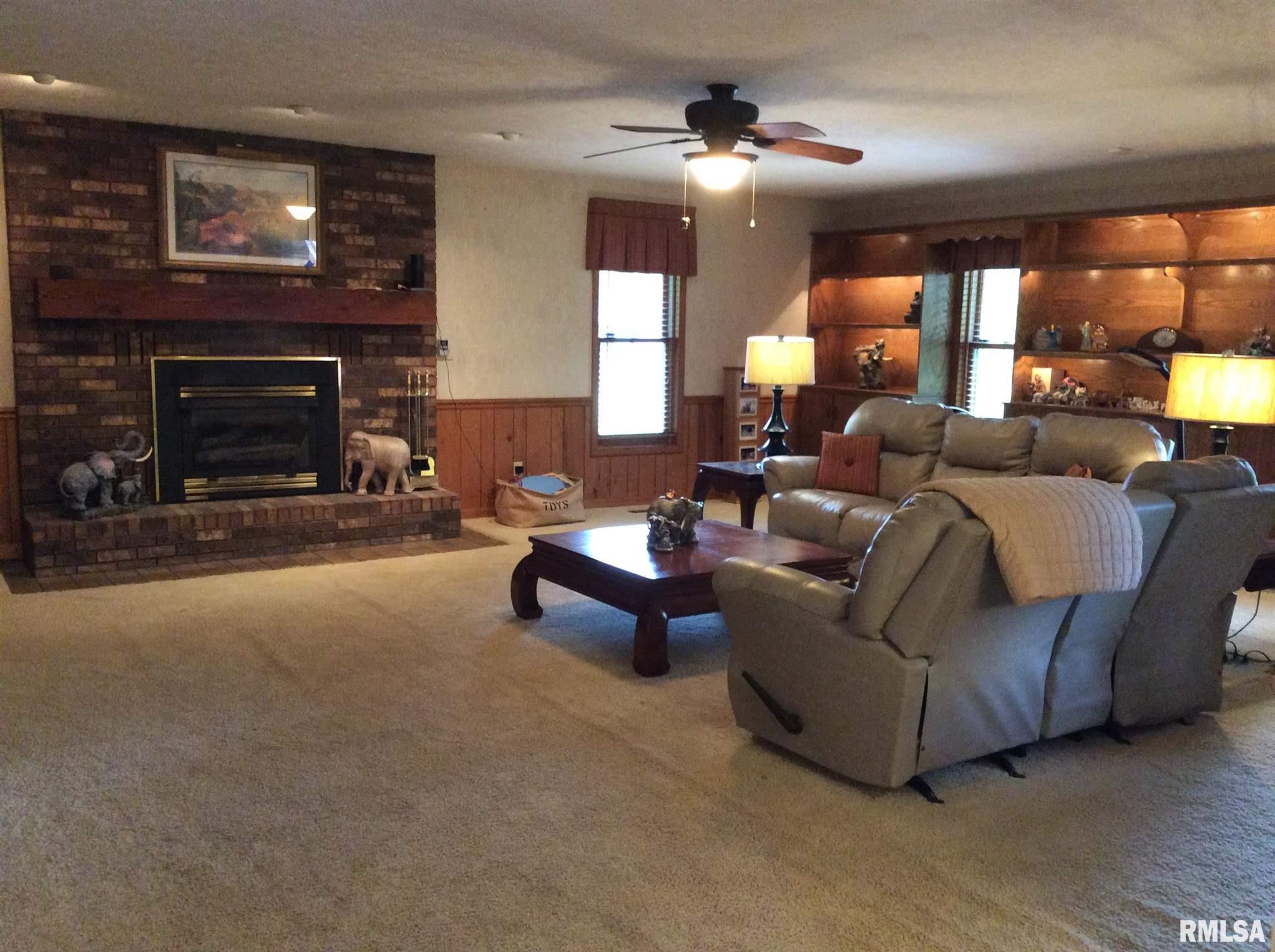 833 North 27th Street Mount Vernon, IL 62864 - Photo 2 of 50