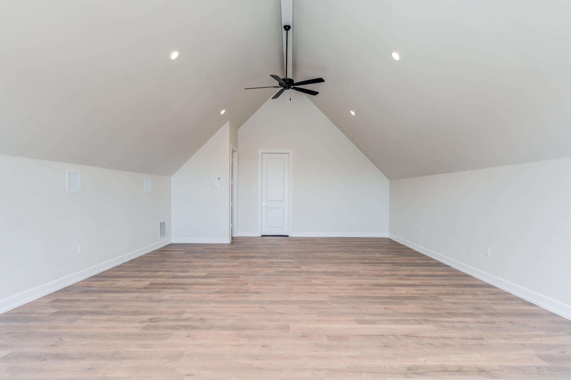 10414 Homestead Avenue Lubbock, TX 79424 - Photo 79 of 81 10414-Homestead-Ave_Lubbock-TX_71_Game-R