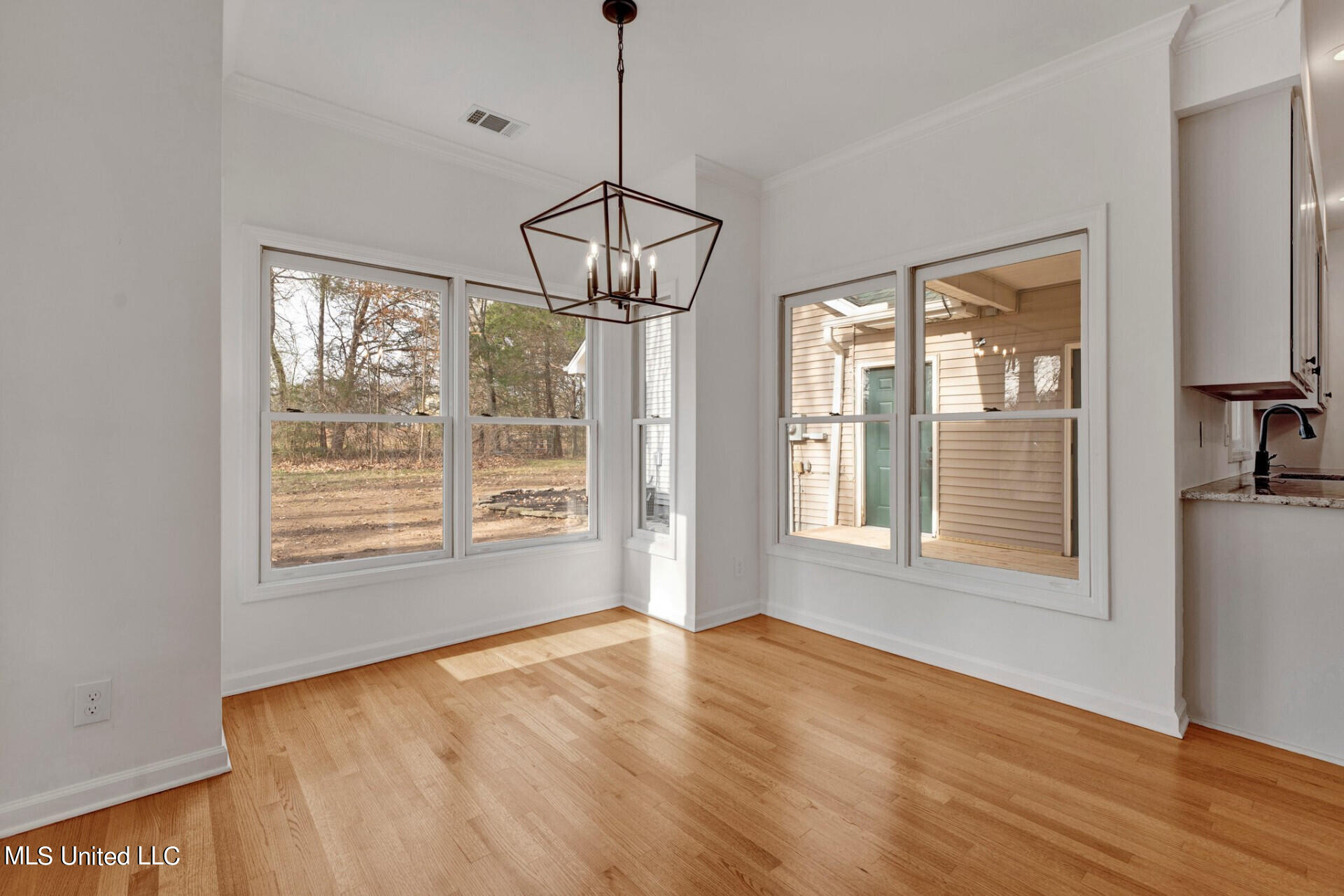 185 Ross Road Olive Branch, MS 38654 - Photo 4 of 25 185RossRd_42355_4