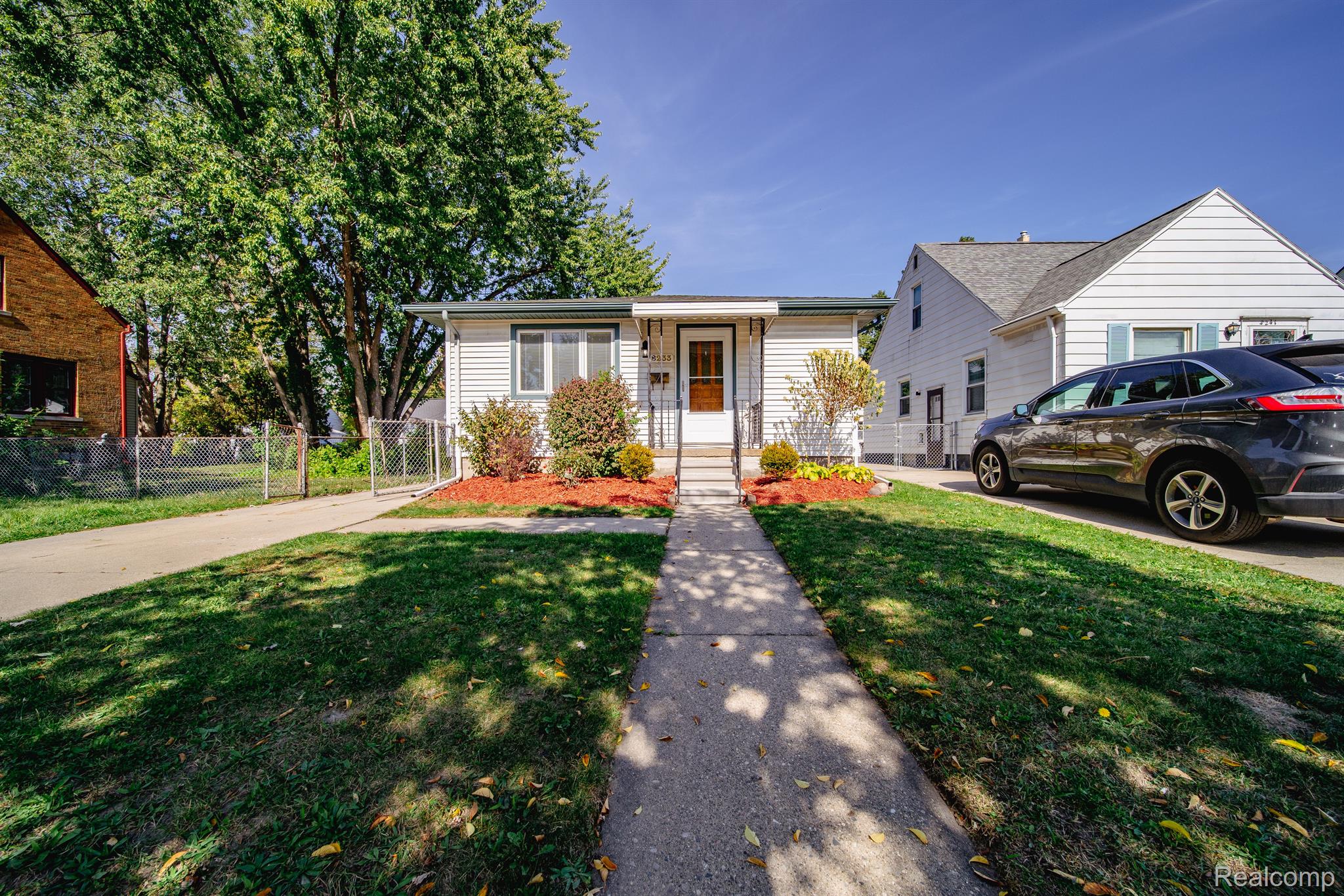 8233 Stephens Road Center Line, MI 48015 - Photo 45 of 48 Gallery Image 45